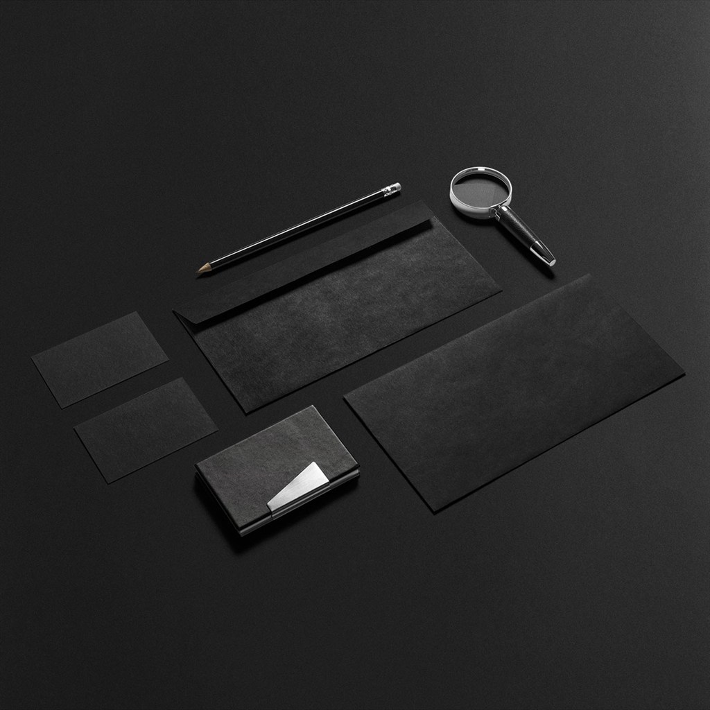 高档黑色调企业vi样机模板