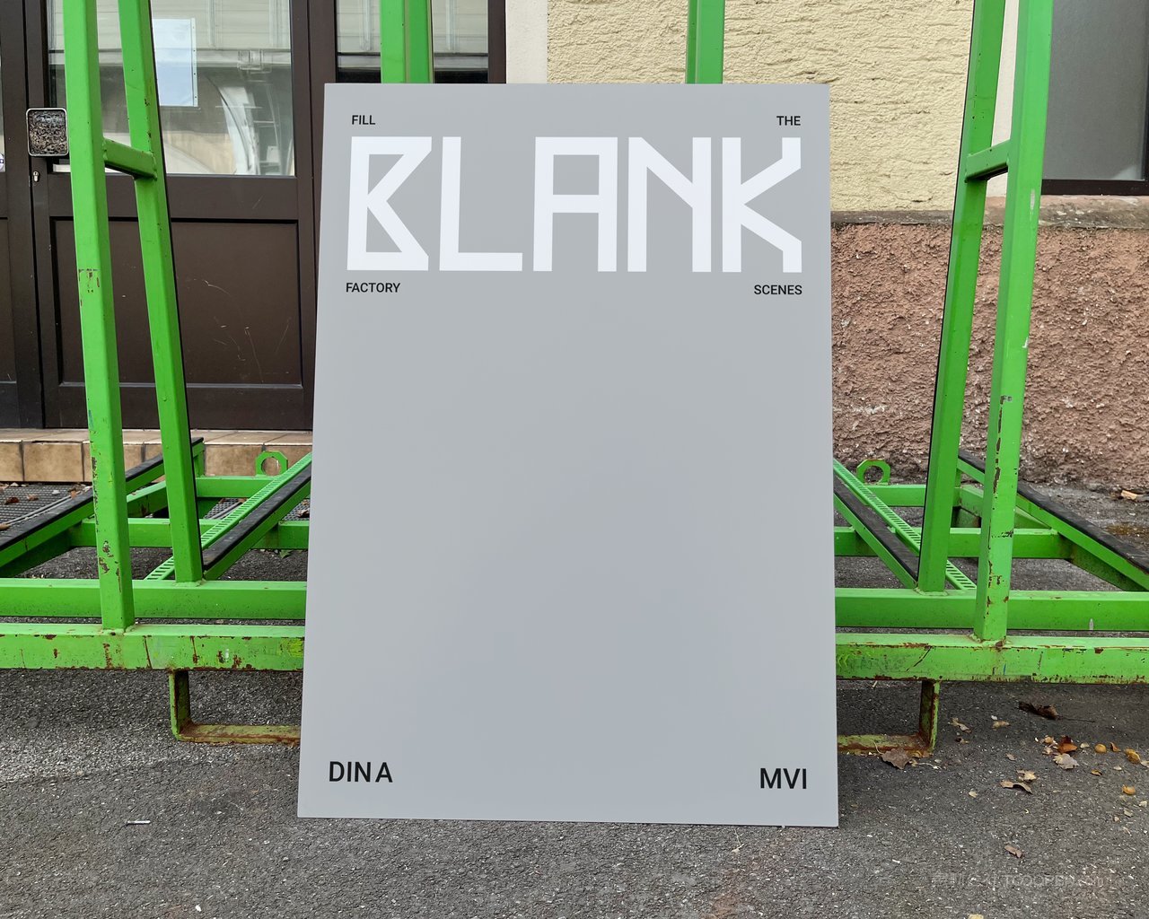 【2100期】实拍场景小众海报宣传单样机 (9)