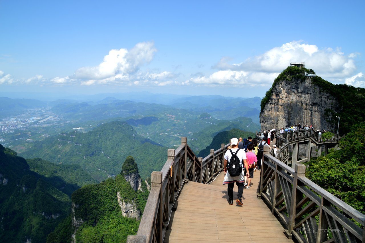 张家界天门山风光