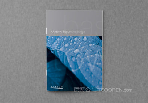 竖版商务企业骑马钉画册样机 (3)