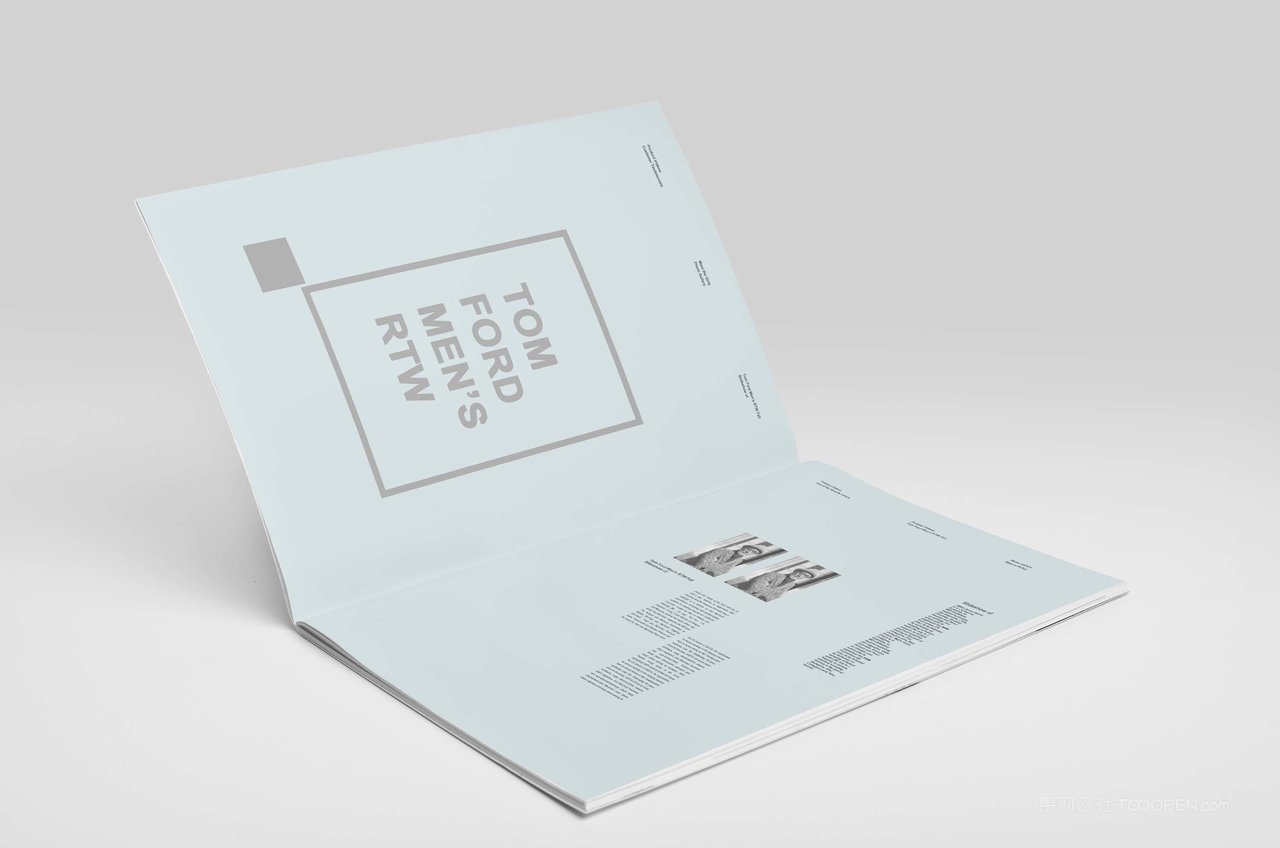 时尚创意淡蓝色色桌面上的画册样机