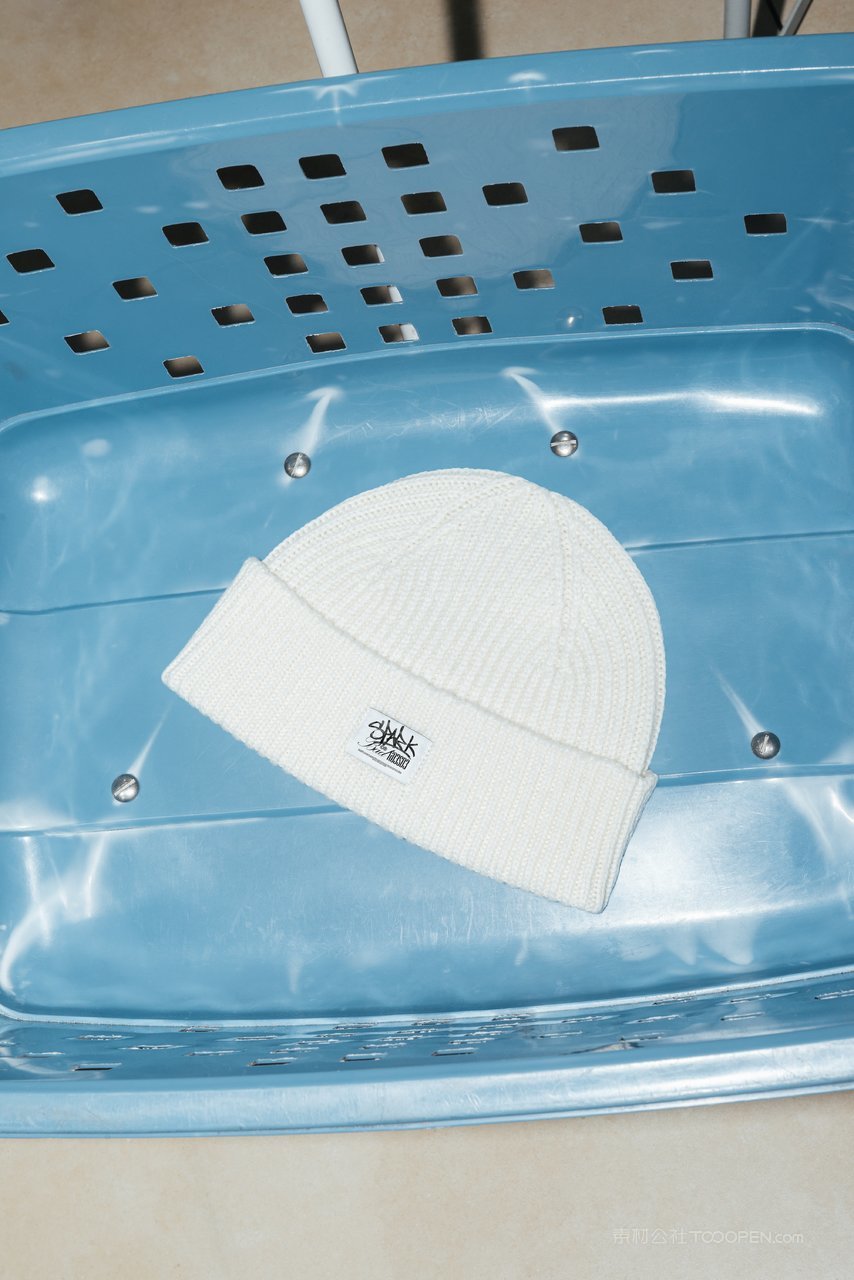 街头服装品牌vi模特卫衣t恤海报帽子海报吊牌ps贴图样机 (27)