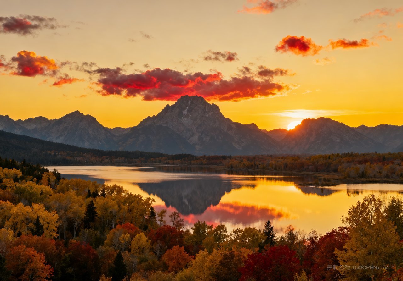 湖泊山水青山唯美秋天山峰天空意境