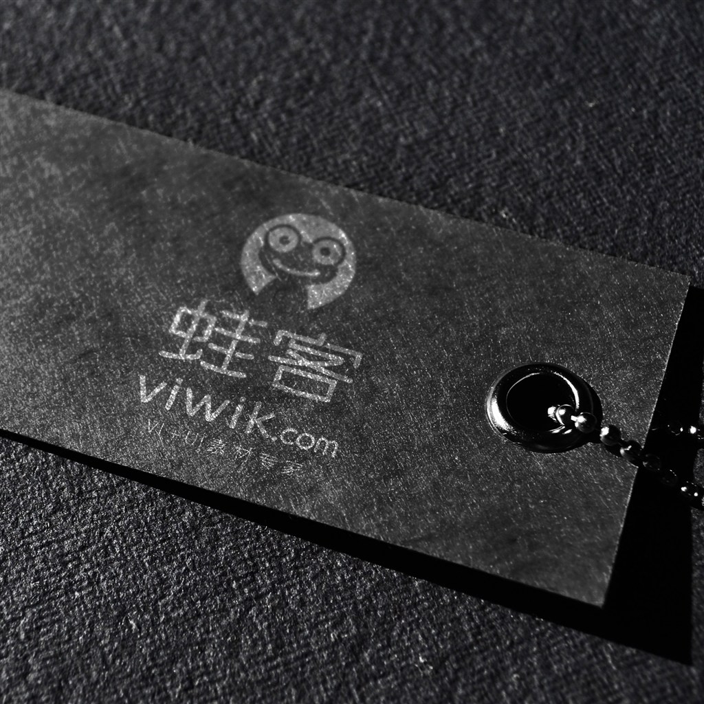 黑色复古服饰吊牌样机