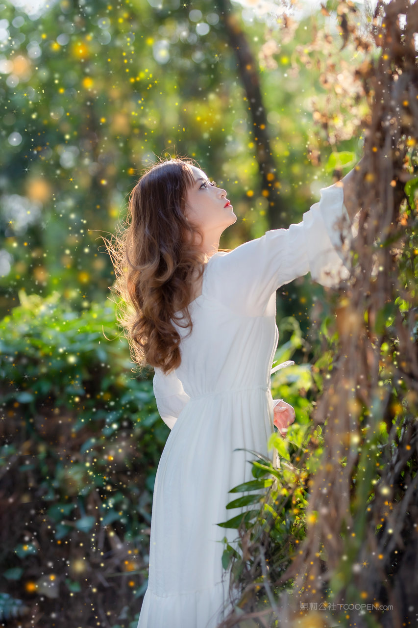 国产绝色116美女写真艺术照片