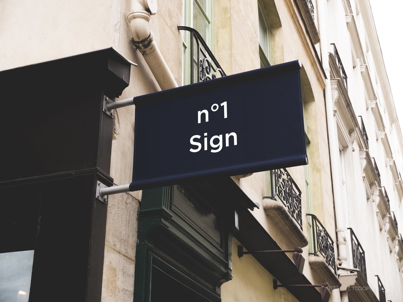 门头引导旗智能贴图样机  (12)