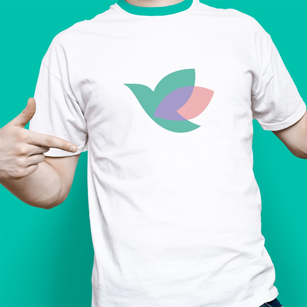 白色T恤衫设计贴图样机