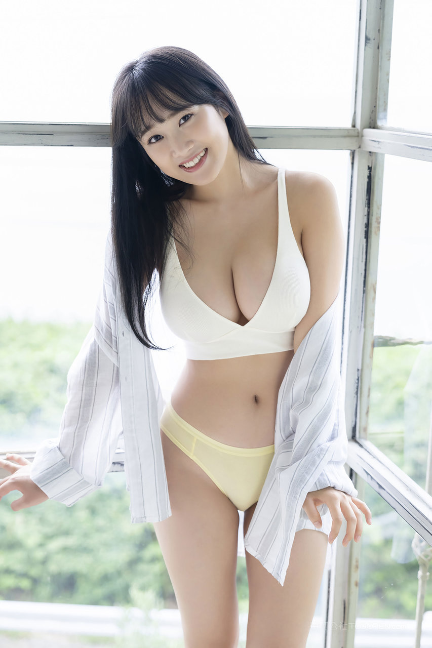 高颜值美女性感图片