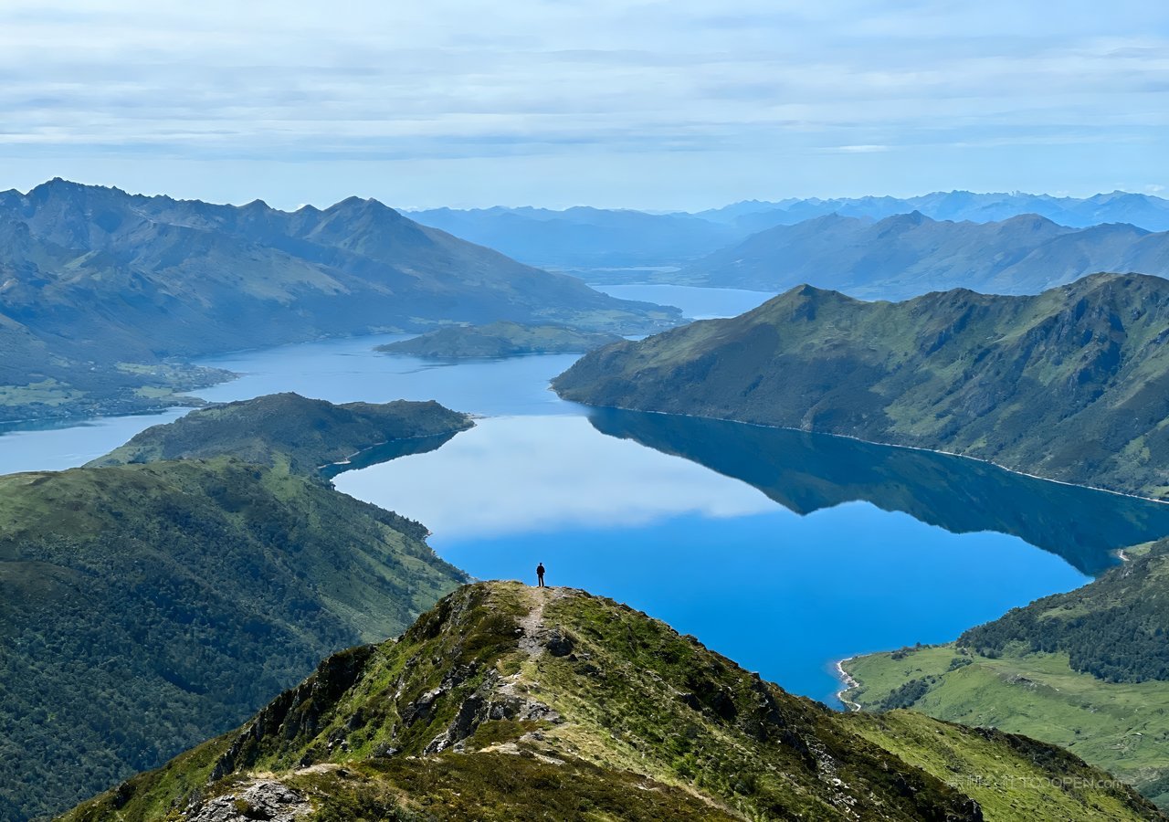 自然风景湖泊景观群山山水天空山峰唯美