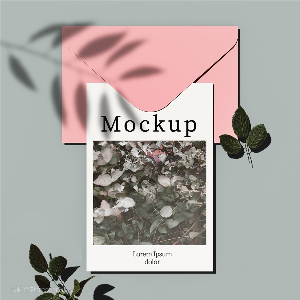 带信封和叶子的卡片贴图样机