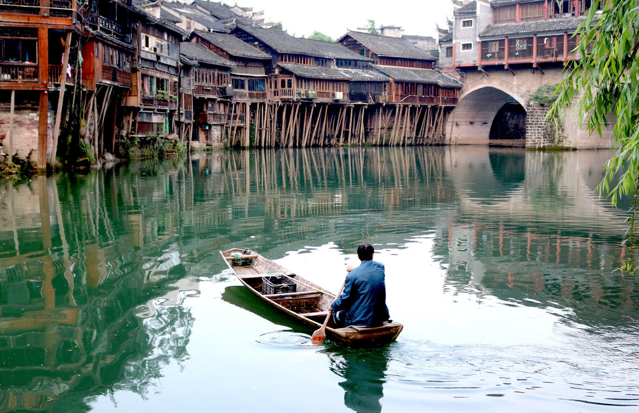 凤凰古城风景画 (69)