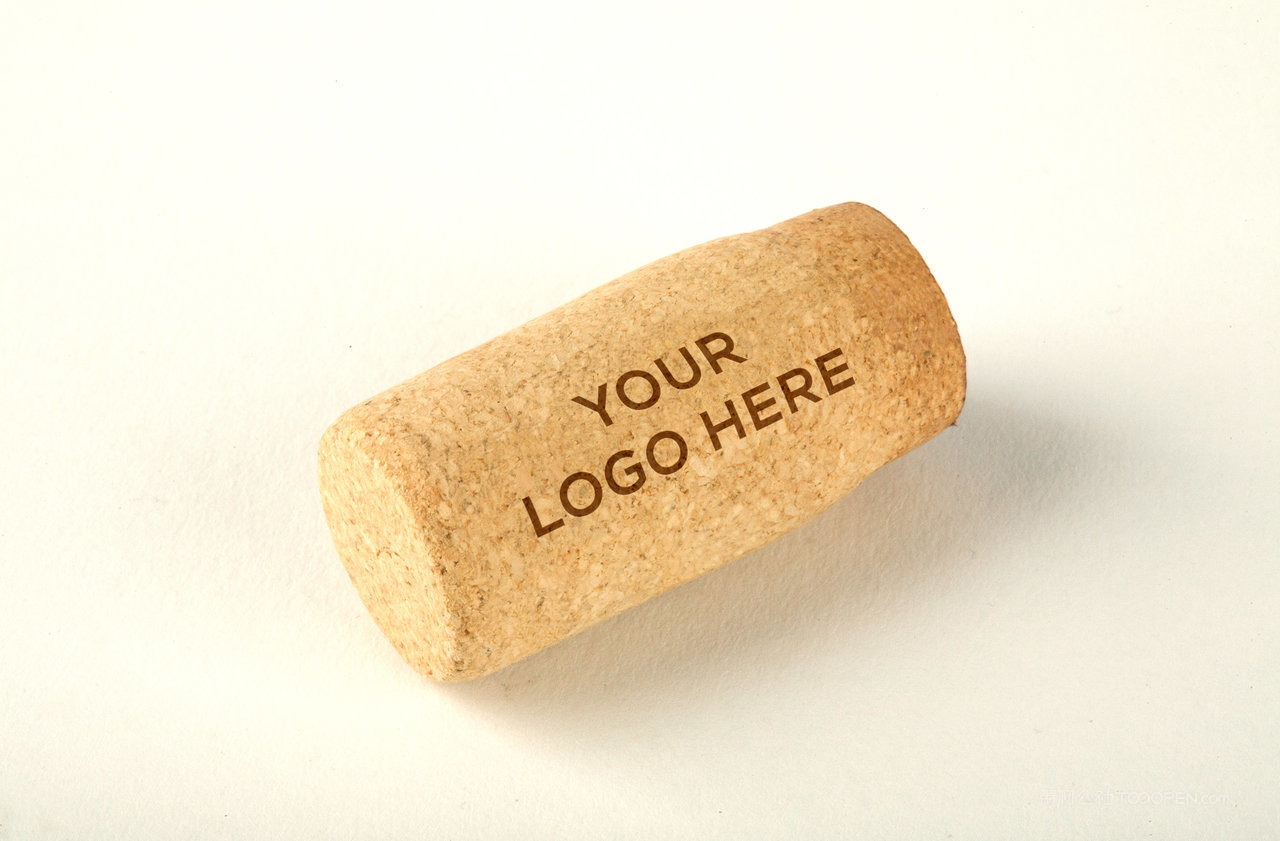 红色香槟红酒瓶装包装样机 (8)