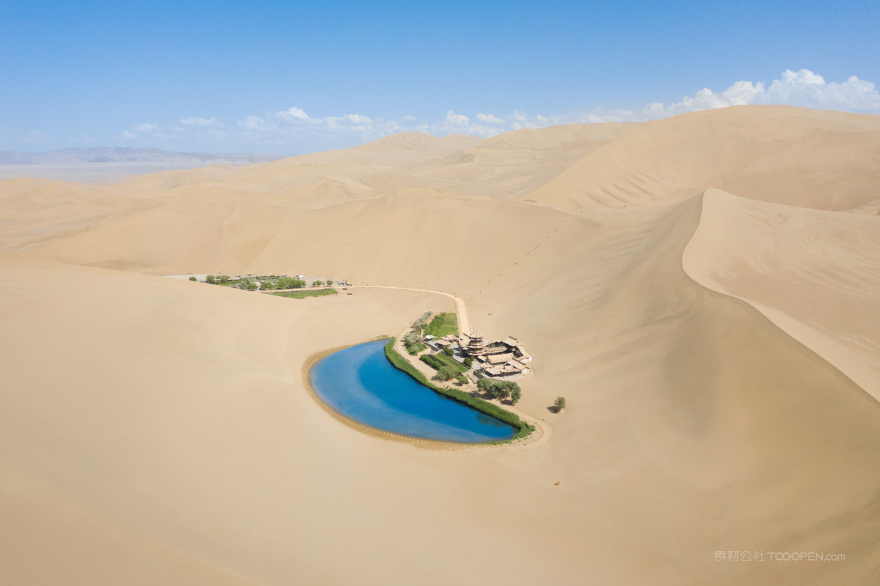 青海月牙泉航拍