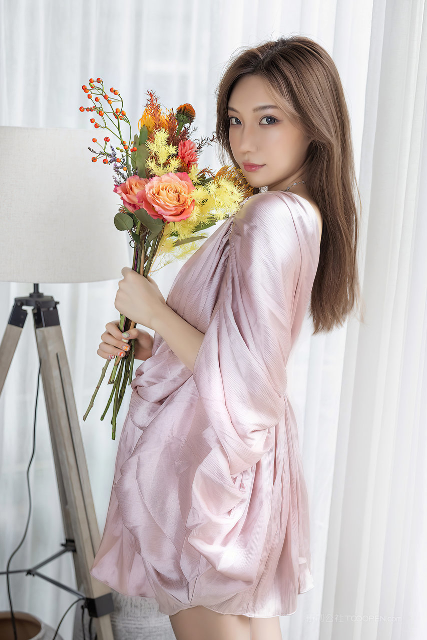 棚拍国产手机精品一区美女国模私拍艺术照图片