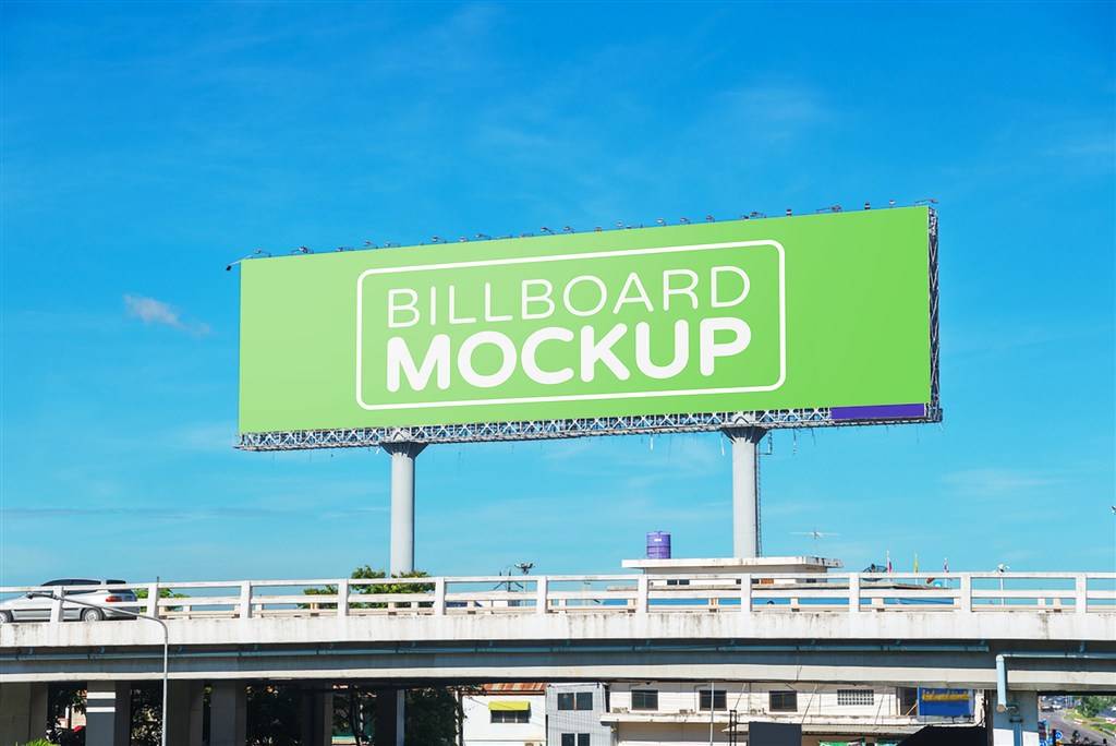 高速公路户外大型T牌广告牌样机图片场景下载