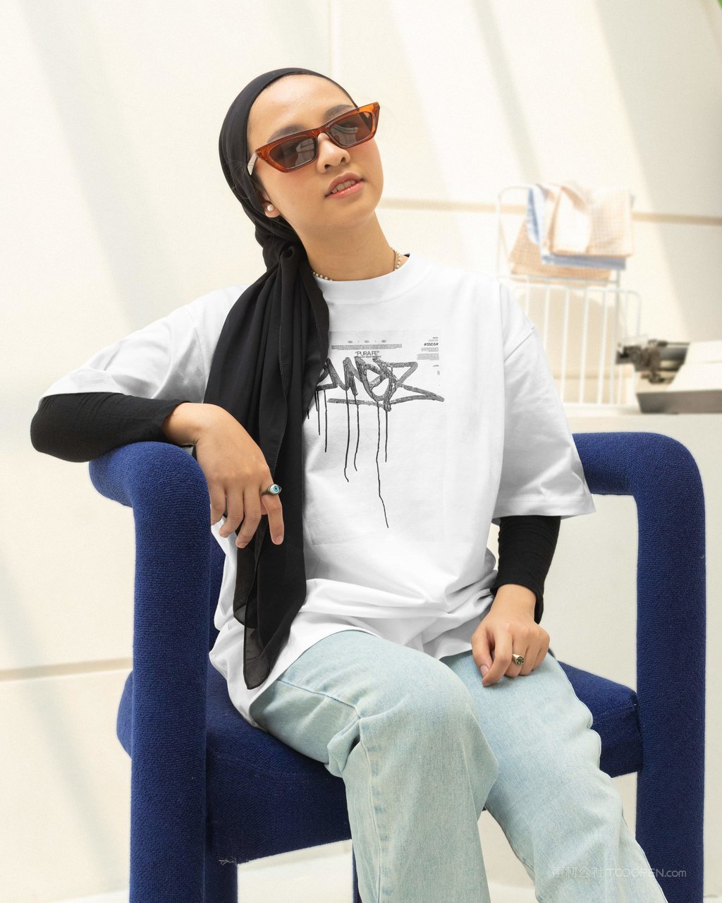 街头服装品牌vi模特卫衣t恤海报帽子海报吊牌ps贴图样机 (36)