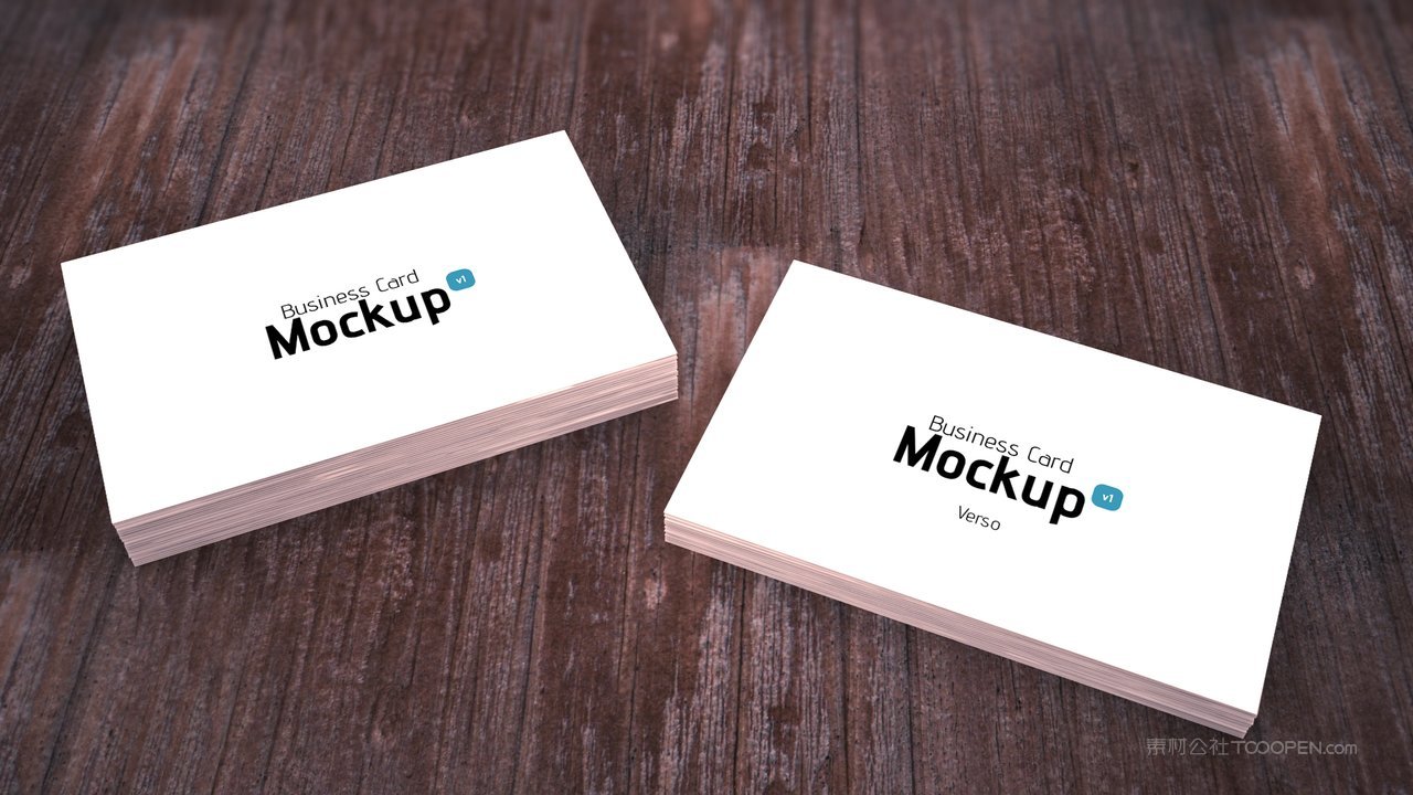 一叠名片放在木质桌面场景贴图样机 (4)