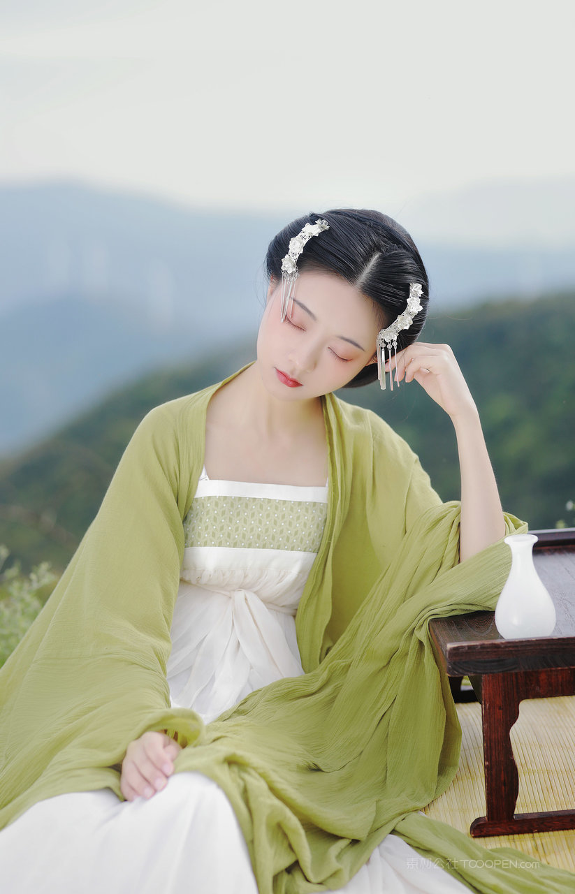 国内古装美女艺术摄影图片大全