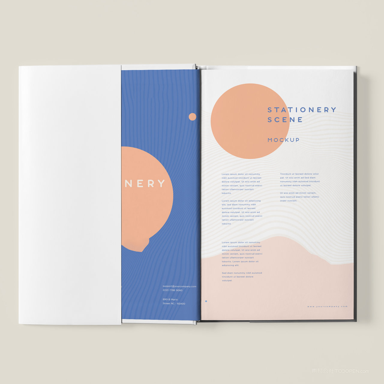 打开的精装书籍画册贴图样机