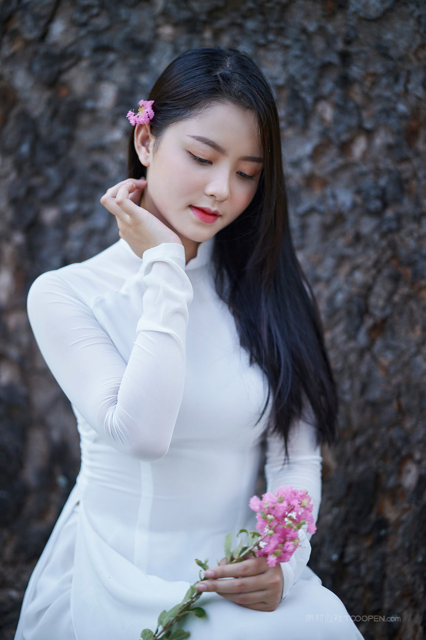 亚洲精品久久安然美女艺术照在线无码下载