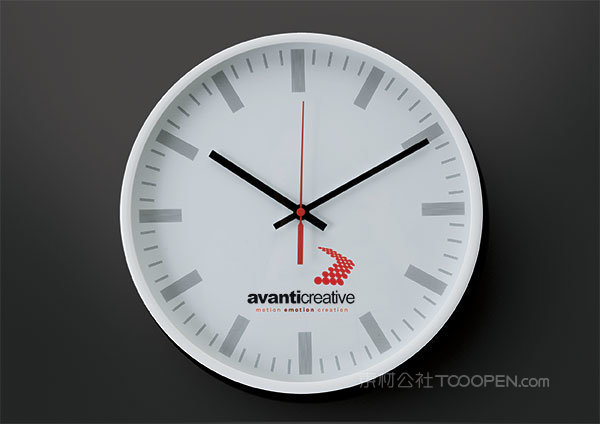 悬挂样式时钟标志样机