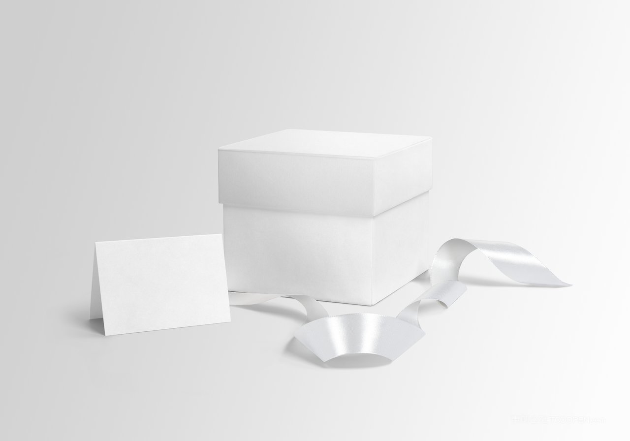 白色天地盖正方形盒子展示礼物包装样机 (5)
