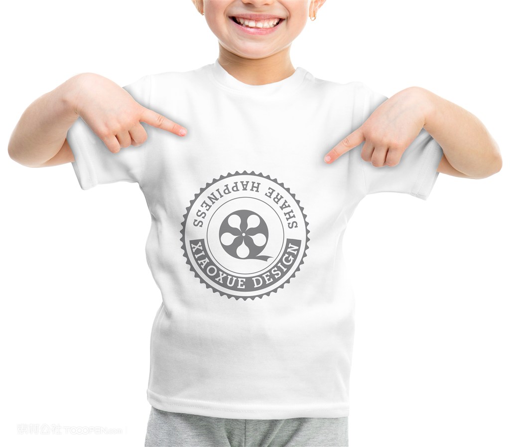 白色儿童T恤样机贴图素材
