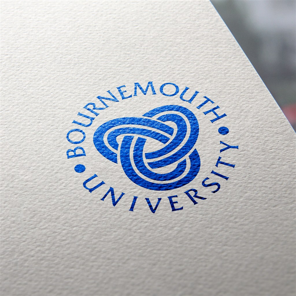 蓝色创意压印磨砂企业标志样机