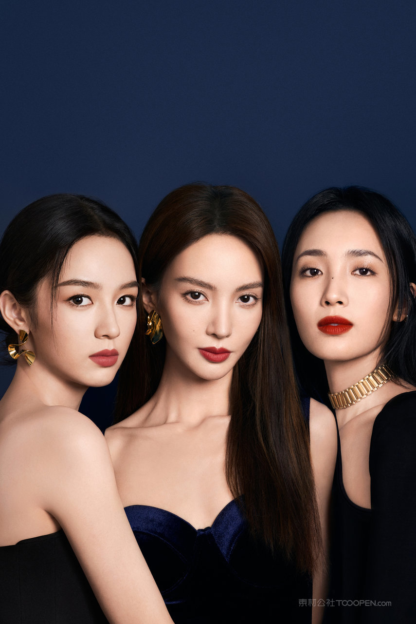 高颜值气质美女合照图片