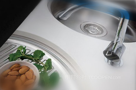 magazines 骑马钉杂志细节样机 (5)