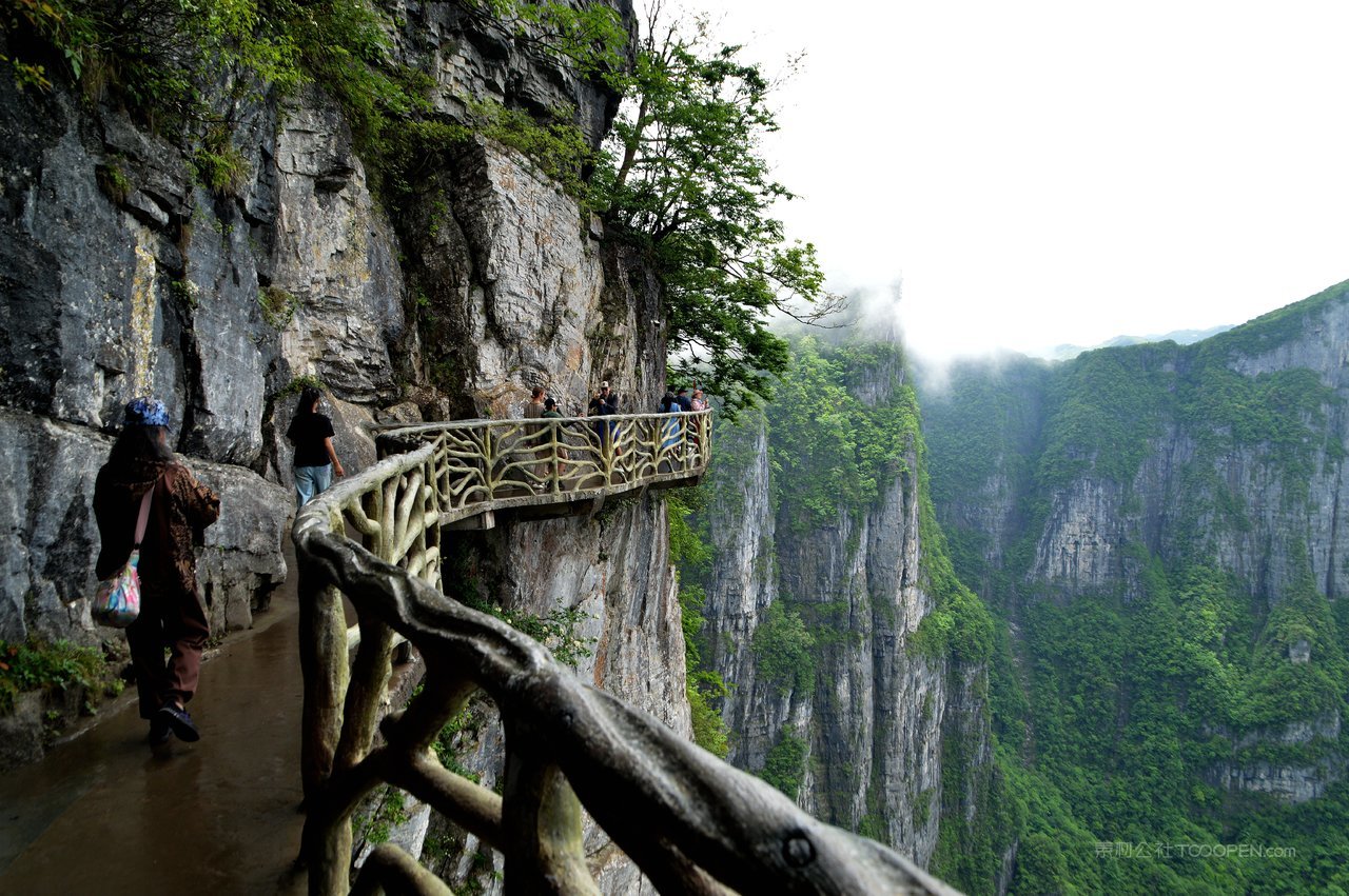 张家界天门山风光