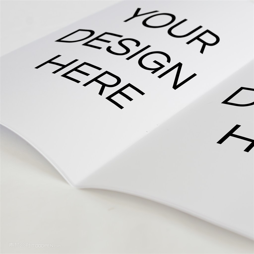 骑马钉画册内页样机