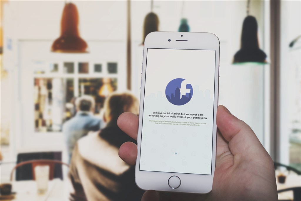 手机智能贴图PSD分层素材苹果样机iPhone X效果图UI设计