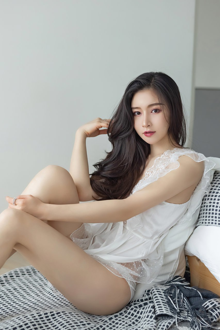 推女郎国产精品极品国模美女性感艺术照套图下载