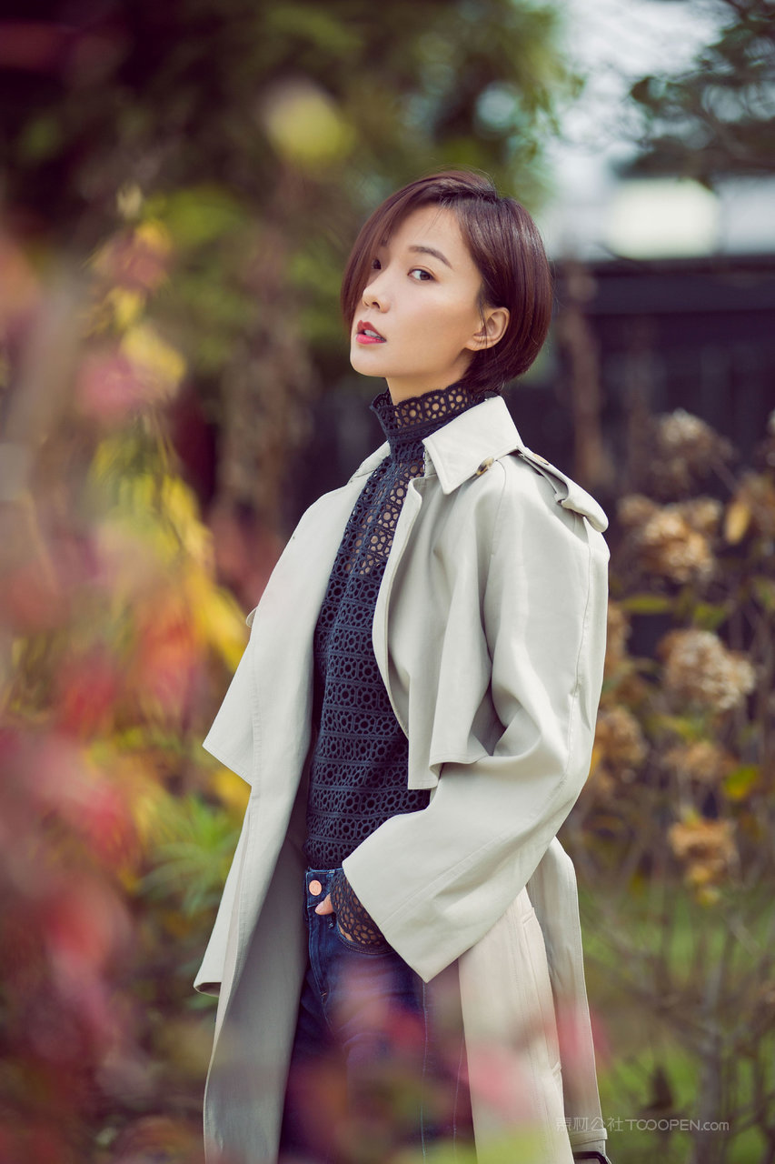 气质美女明星王珞丹高清图片