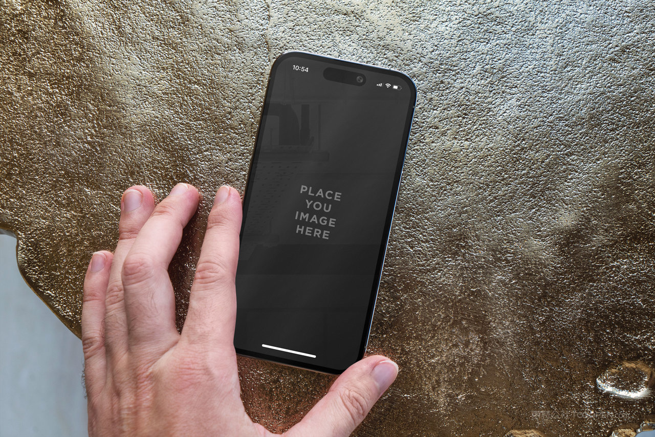 手拿手机屏幕样机