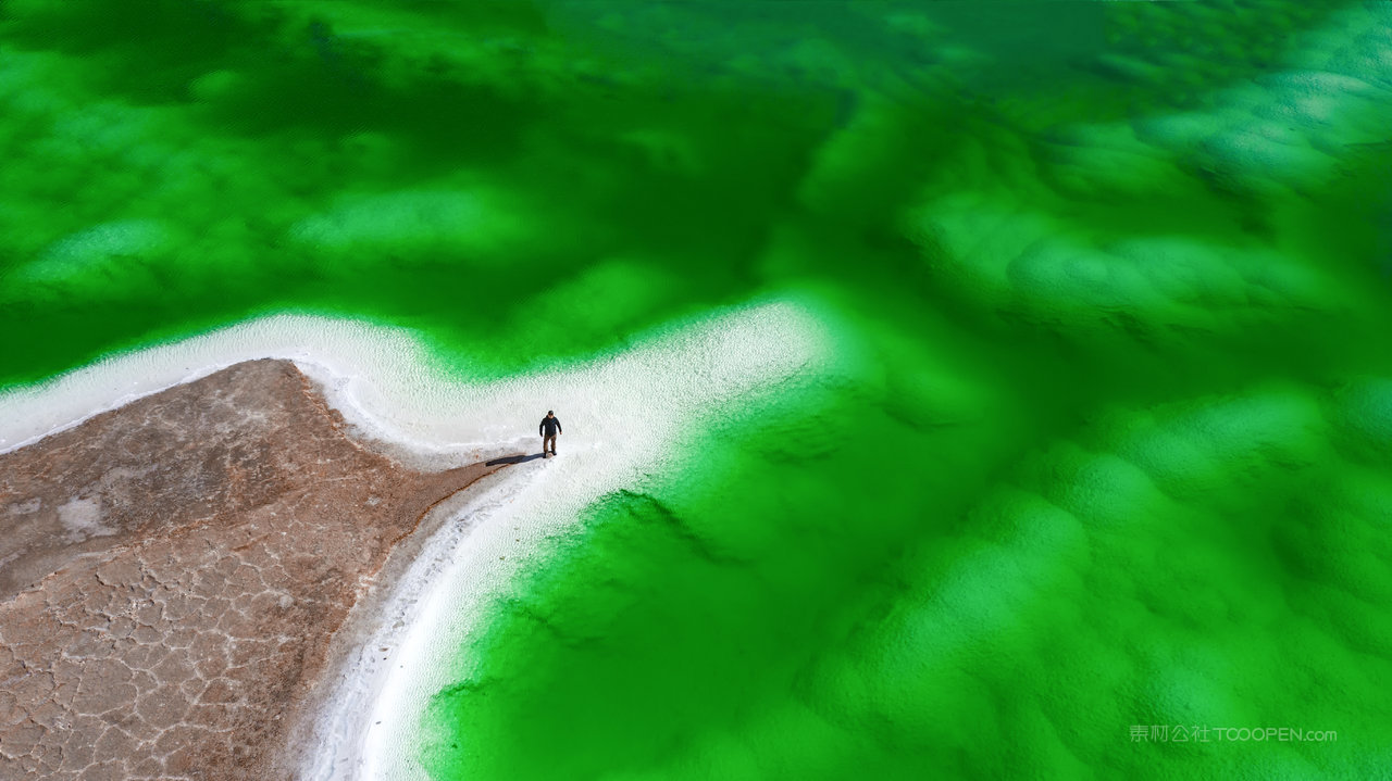 青海海西州翡翠湖 (1)