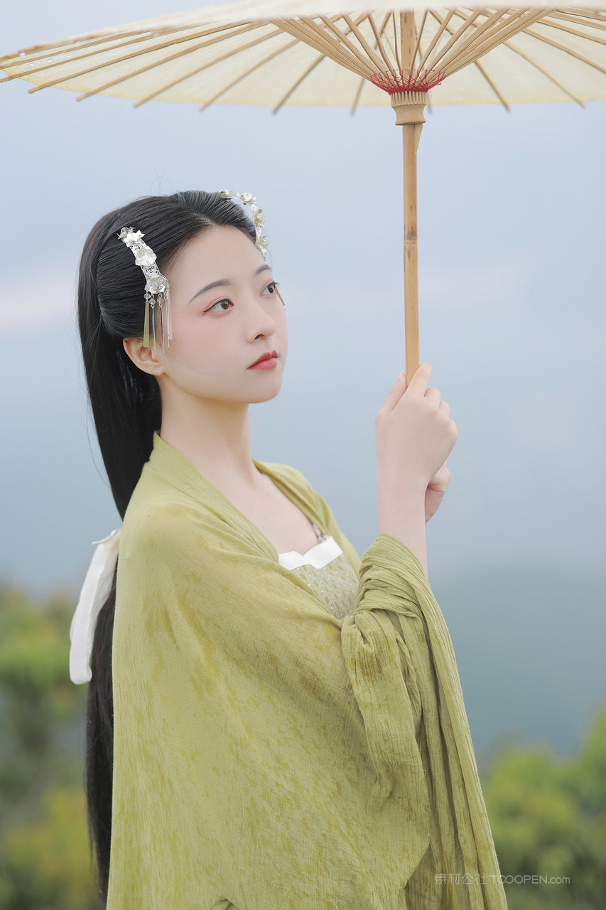 国内专业清纯古装美女图片大全