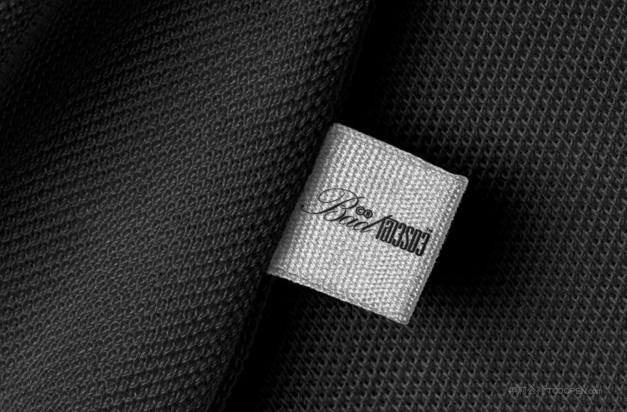 街头服装品牌vi模特卫衣t恤海报帽子海报吊牌ps贴图样机 (59)