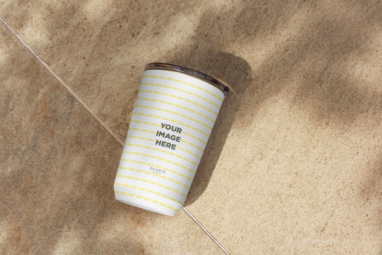 水杯保温杯图场景样机