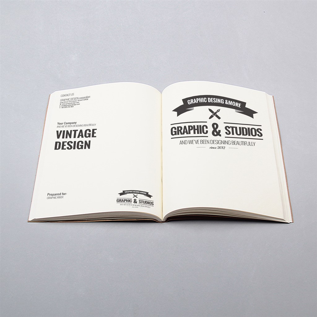 国外优秀画册设计模板样机