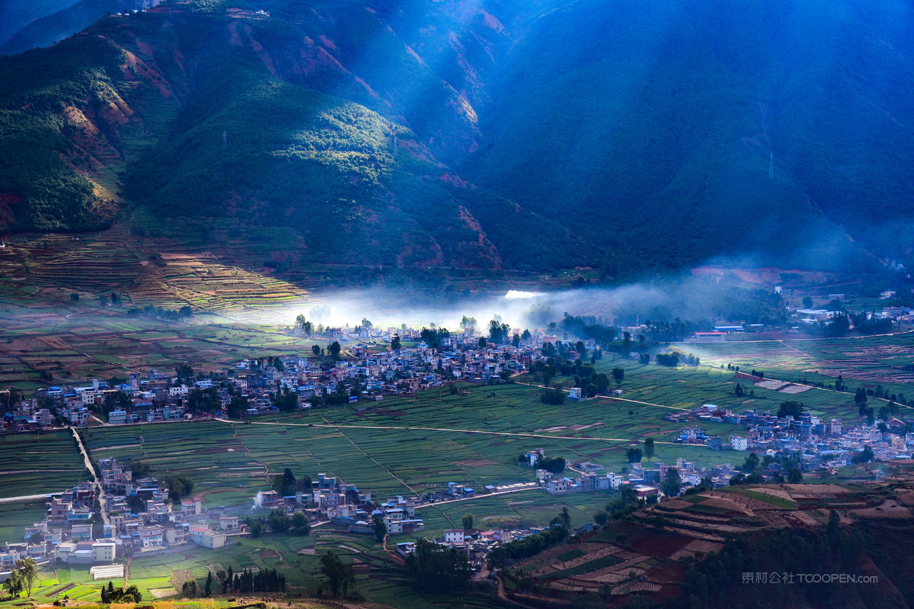 寻甸金源乡晨雾