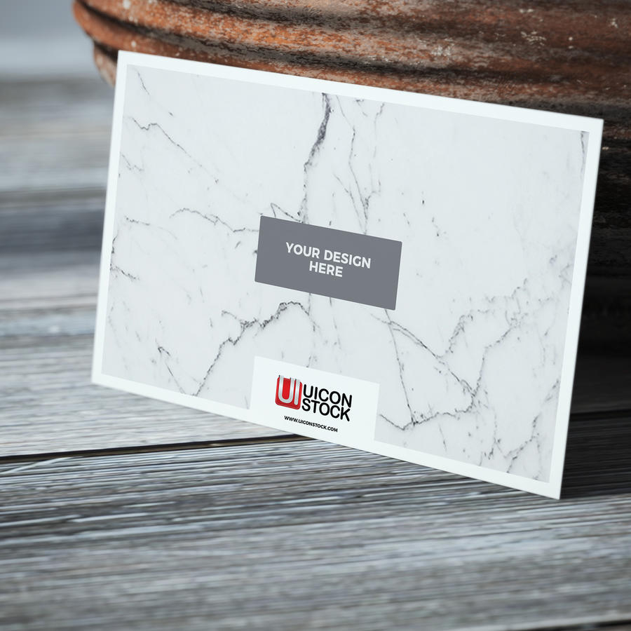 桌面上的名片样机