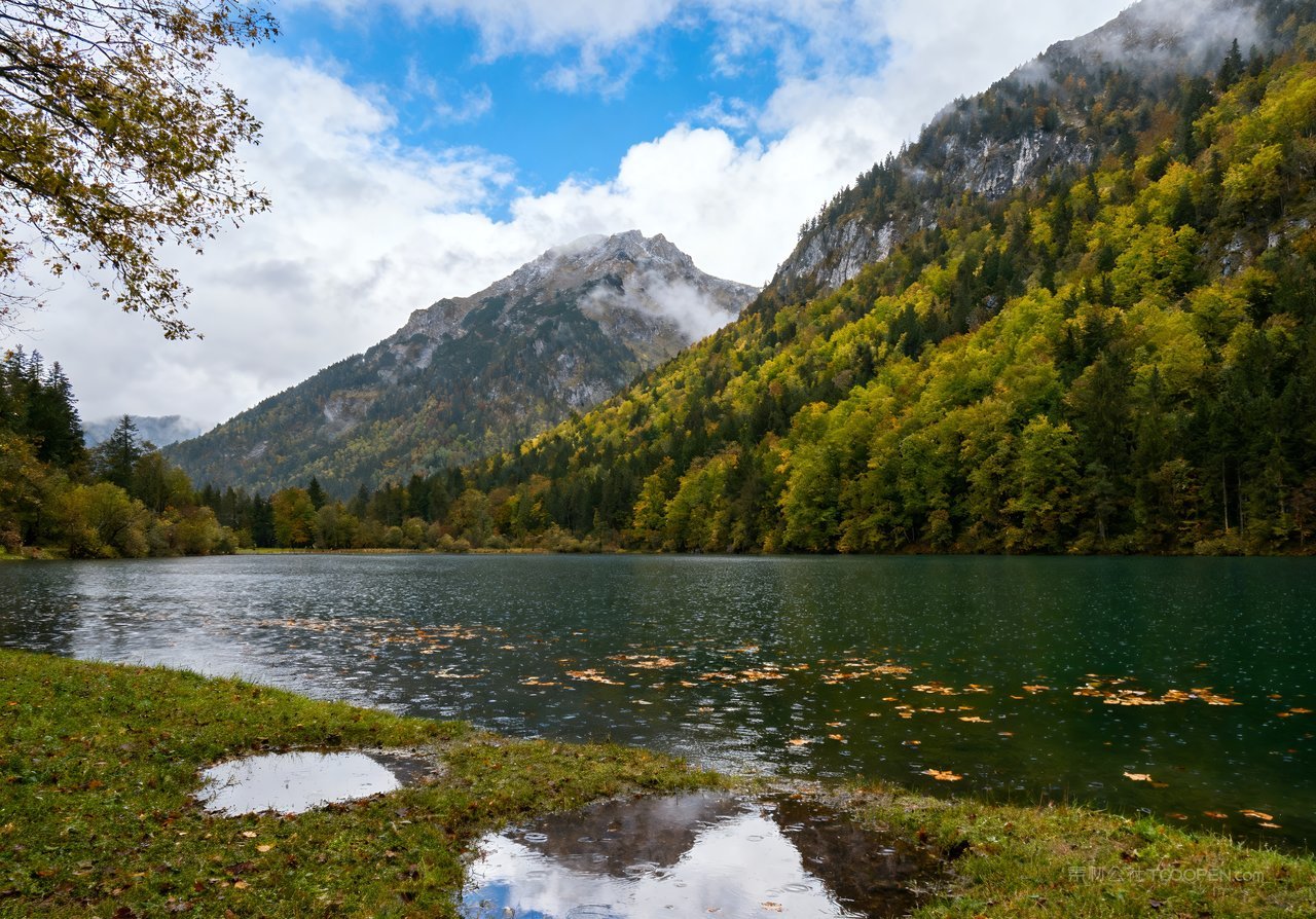 山峰意境天空秋季湖泊青山唯美山水