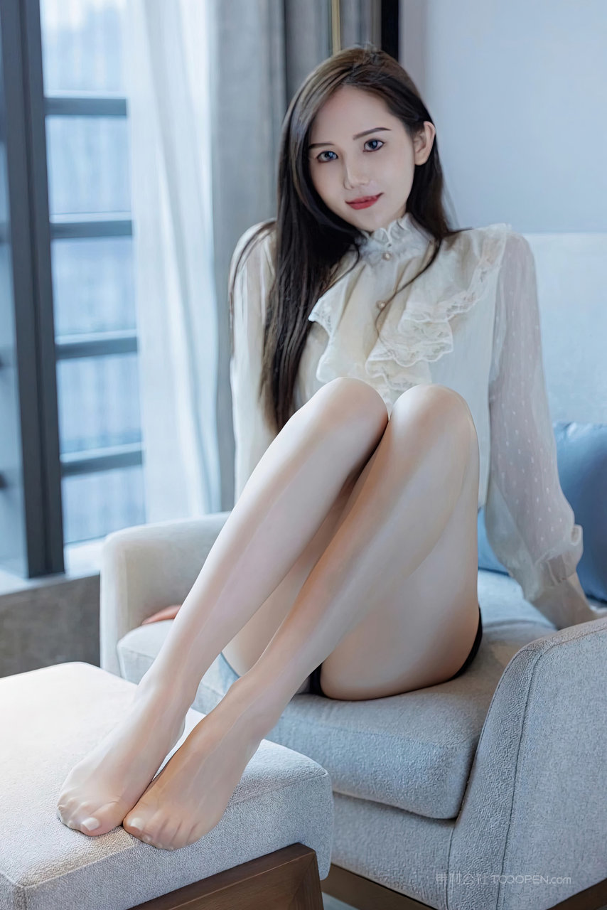 长腿白领精品国产美女AV久久久久酒店性感写真私房照