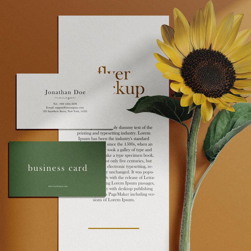 向日葵和高档名片样机