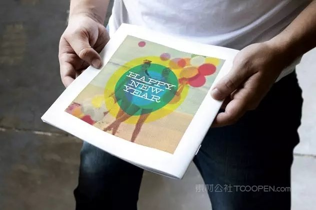 品牌宣传册场景样机