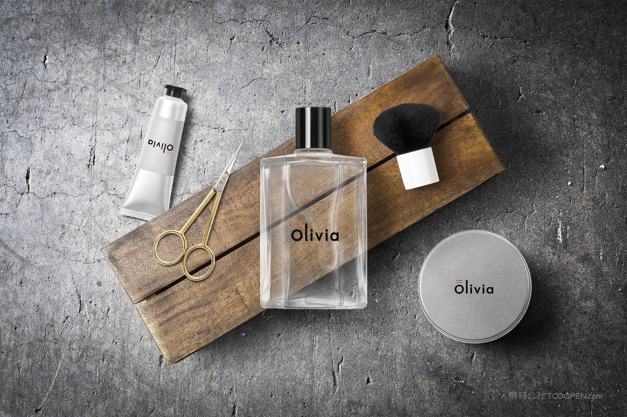 香水透明玻璃瓶精致包装样机 (23)