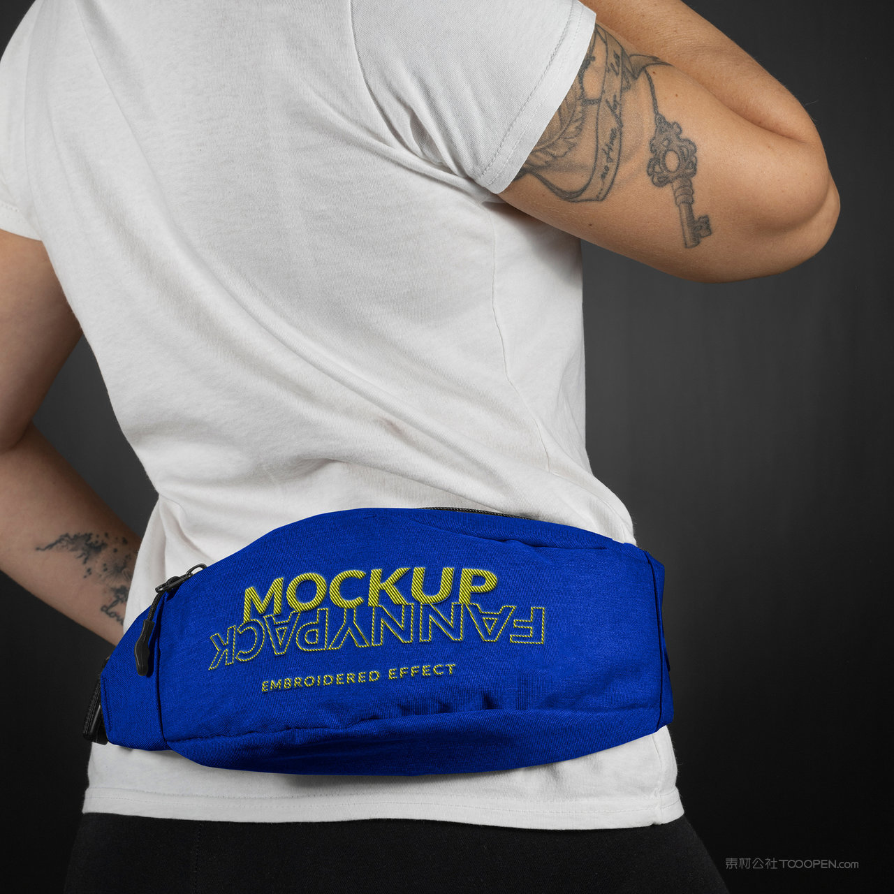 蓝色休闲包挎包腰包贴图样机