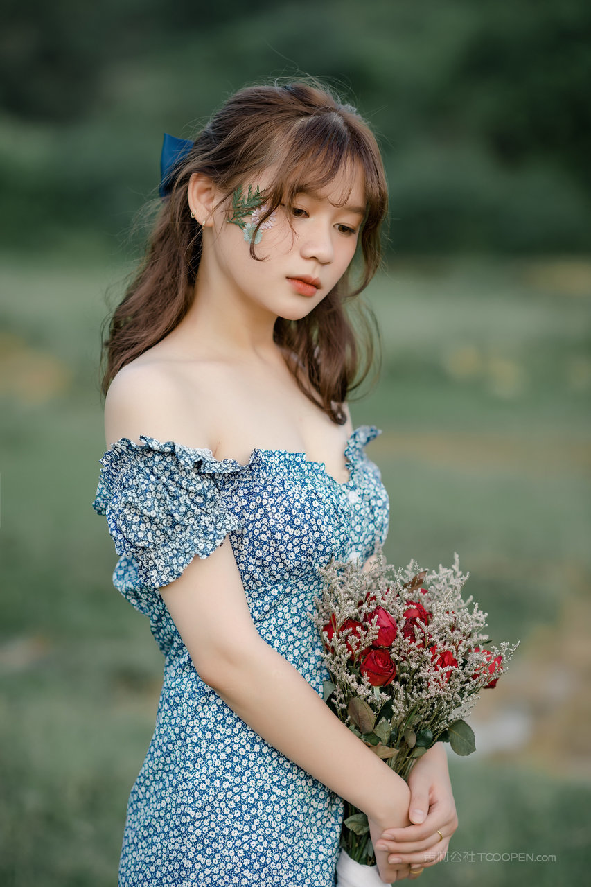 亚洲极品销魂美女写真艺术照无码专区图片